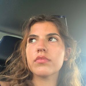 Meet your Posher, Valentina